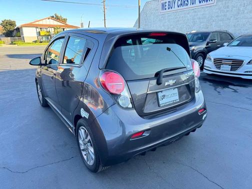 2014 Chevrolet Spark EV 2LT