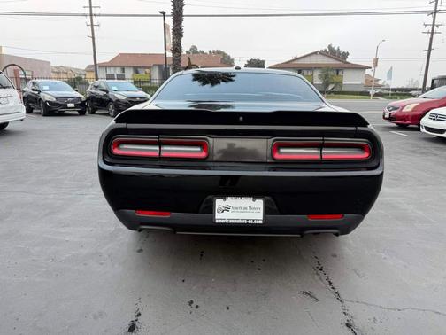 2018 Dodge Challenger SXT
