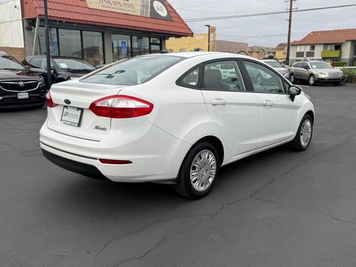 2015 Ford Fiesta S