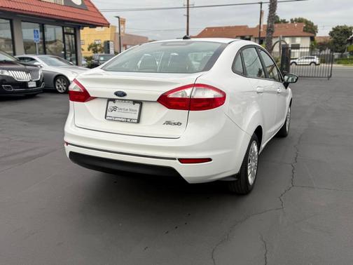 2015 Ford Fiesta S