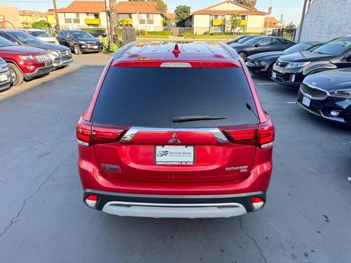 2019 Mitsubishi Outlander SE