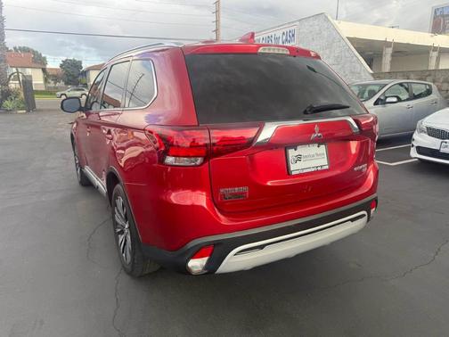 2019 Mitsubishi Outlander SE