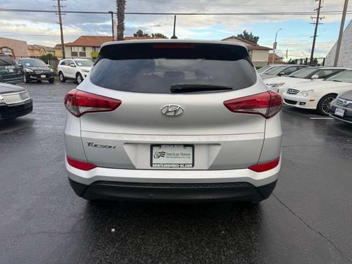 2016 Hyundai TUCSON SE