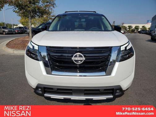 2025 Nissan Pathfinder Platinum 4WD