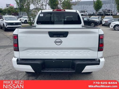 2025 Nissan Frontier SV