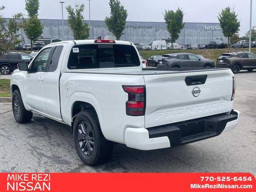2025 Nissan Frontier SV