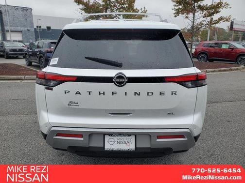 2025 Nissan Pathfinder SL FWD