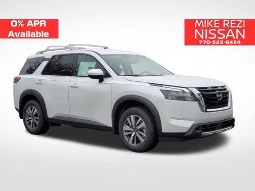 2025 Nissan Pathfinder SL FWD