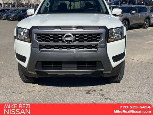 2025 Nissan Frontier SV