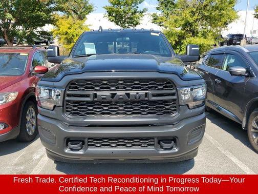 2024 RAM 2500 Tradesman Crew Cab 4x4 6'4' Box
