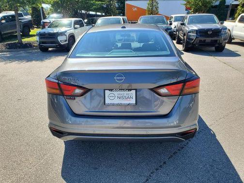 Gun Metallic 2024 Nissan Altima 2.5 SV