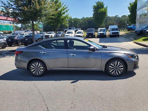 Gun Metallic 2024 Nissan Altima 2.5 SV