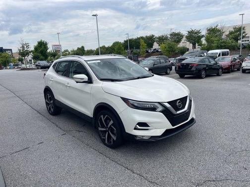 Pearl White Tricoat 2020 Nissan Rogue Sport SL