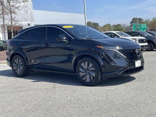 Black Diamond Pearl 2023 Nissan ARIYA ENGAGE