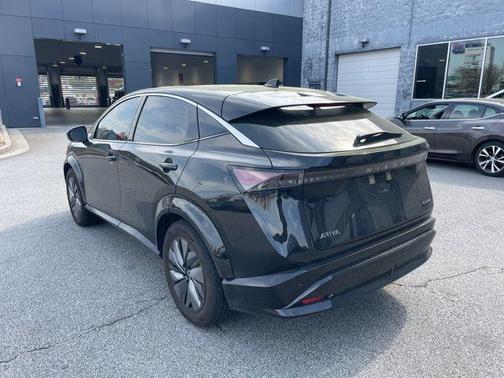 Black Diamond Pearl 2023 Nissan ARIYA ENGAGE