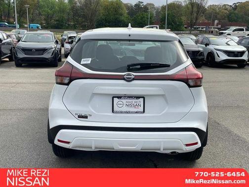 2025 Nissan Kicks S