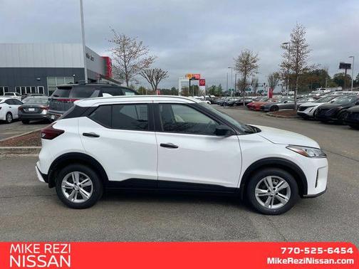 2025 Nissan Kicks S