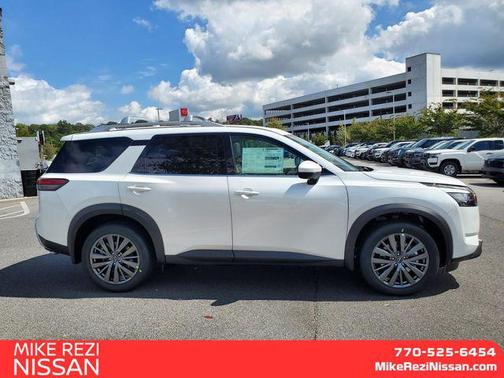 2025 Nissan Pathfinder SL FWD