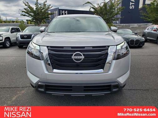 2025 Nissan Pathfinder SV 4WD