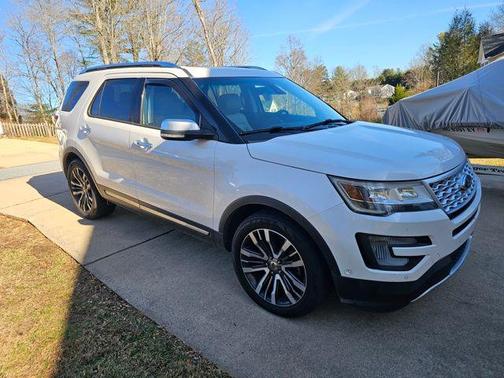 2017 Ford Explorer Platinum