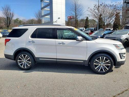 2017 Ford Explorer Platinum