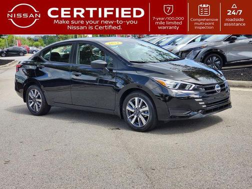 Super Black 2024 Nissan Versa 1.6 S