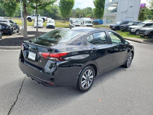Super Black 2024 Nissan Versa 1.6 S