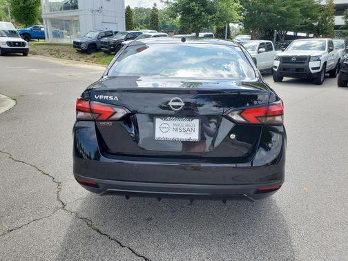 Super Black 2024 Nissan Versa 1.6 S