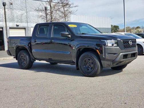 2022 Nissan Frontier S