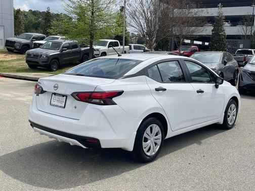 2024 Nissan Versa 1.6 S