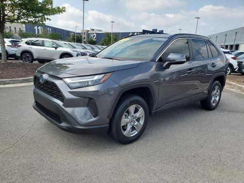 2022 Toyota RAV4 Hybrid XLE