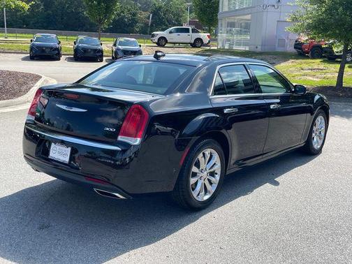 2019 Chrysler 300 Limited