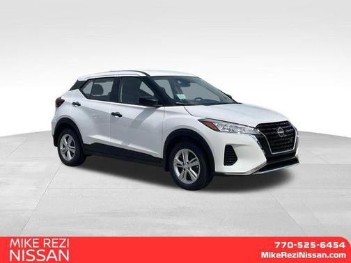 2025 Nissan Kicks S