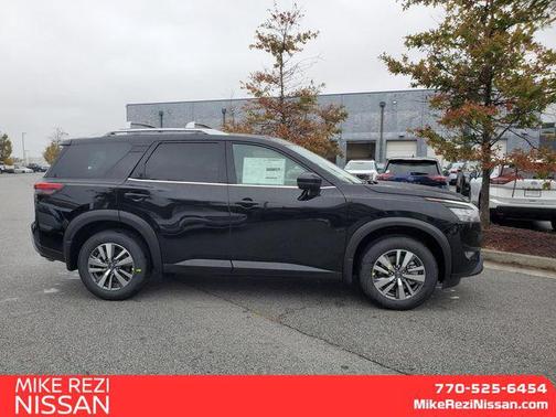 2025 Nissan Pathfinder SL FWD