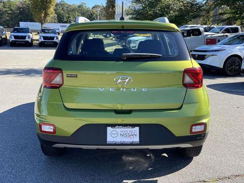 2024 Hyundai VENUE SEL