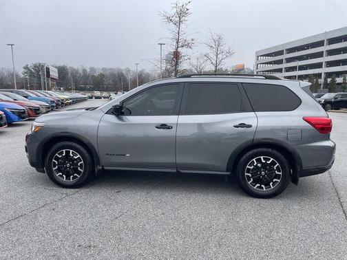 2019 Nissan Pathfinder SV