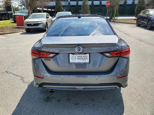 Gun Metallic/Super Black 2023 Nissan Sentra SR