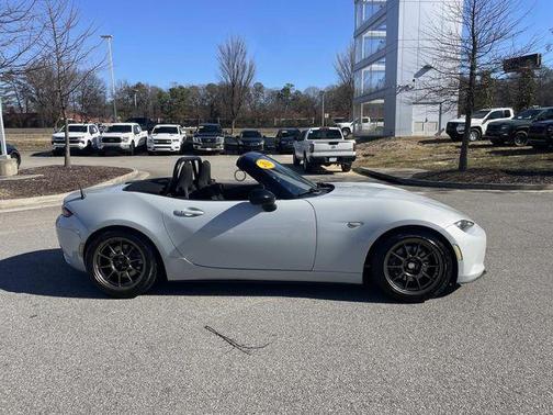 2016 Mazda MX-5 Miata Sport