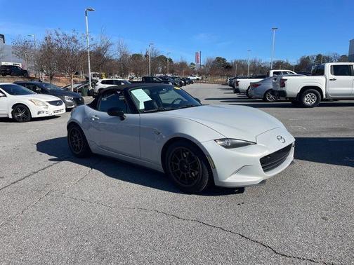 2016 Mazda MX-5 Miata Sport