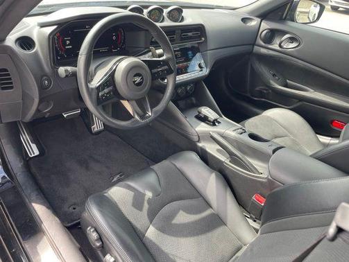 Black Diamond Pearl 2024 Nissan Z Performance Auto
