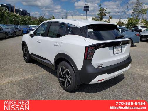 2025 Nissan Kicks SV