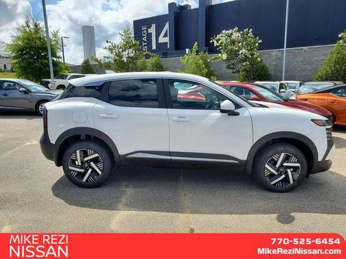 2025 Nissan Kicks SV
