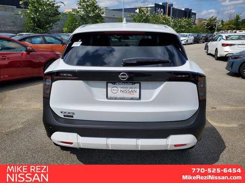 2025 Nissan Kicks SV