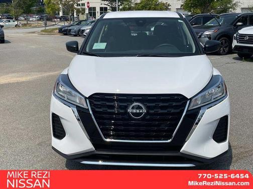 2025 Nissan Kicks S