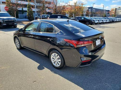 2022 Hyundai Accent SE