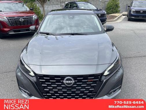 Gun Metallic/Super Black 2026 Nissan Altima SR FWD