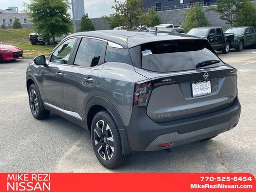2025 Nissan Kicks SV