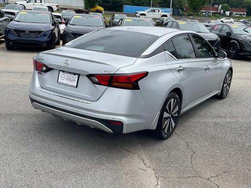 2022 Nissan Altima 2.5 SV