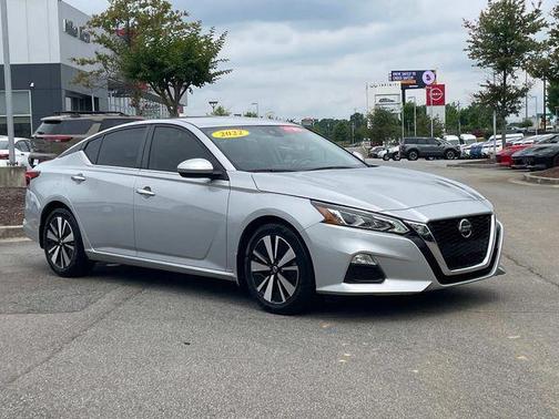 2022 Nissan Altima 2.5 SV