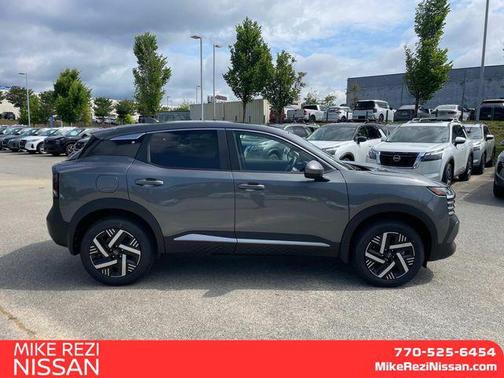 2025 Nissan Kicks SV